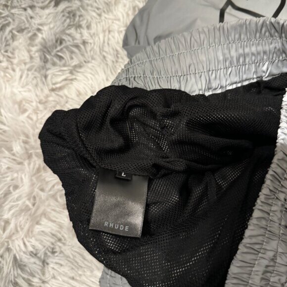 Rhude Silver Reflective Athletic Shorts Size Small or Large - Picture 3 of 3
